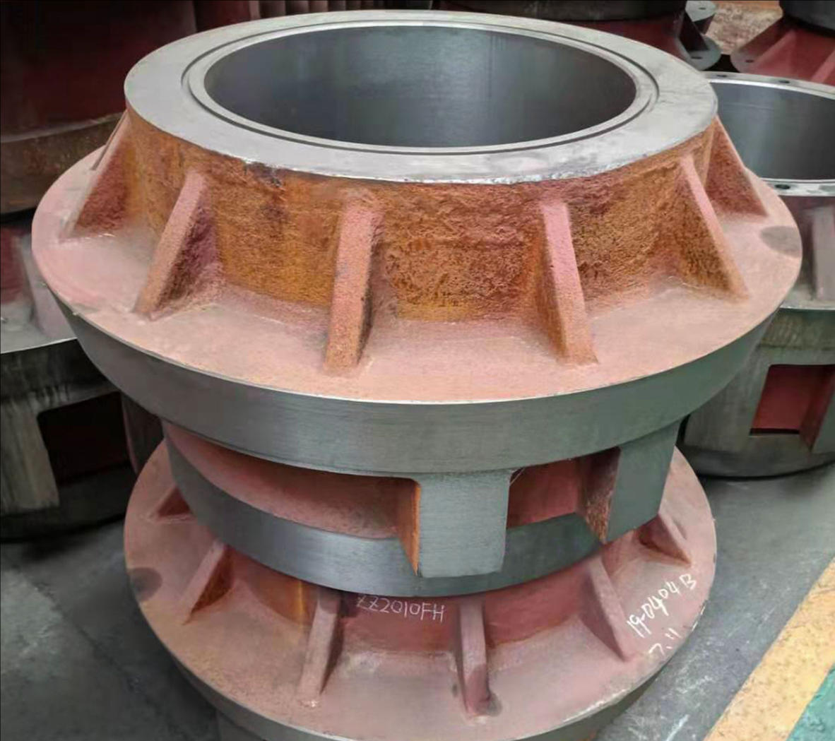 Katere previdnostne ukrepe je treba sprejeti pri vlivanju duktilnega železa s postopkom proizvodnje izgubljene pene?